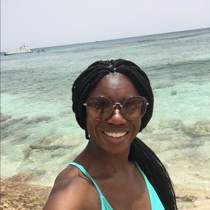 Meet your Posher, Julie